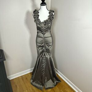 Vintage Cache Formal Dress Size 10 Metallic Gray Ruched Mermaid Ruffle Prom Y2K